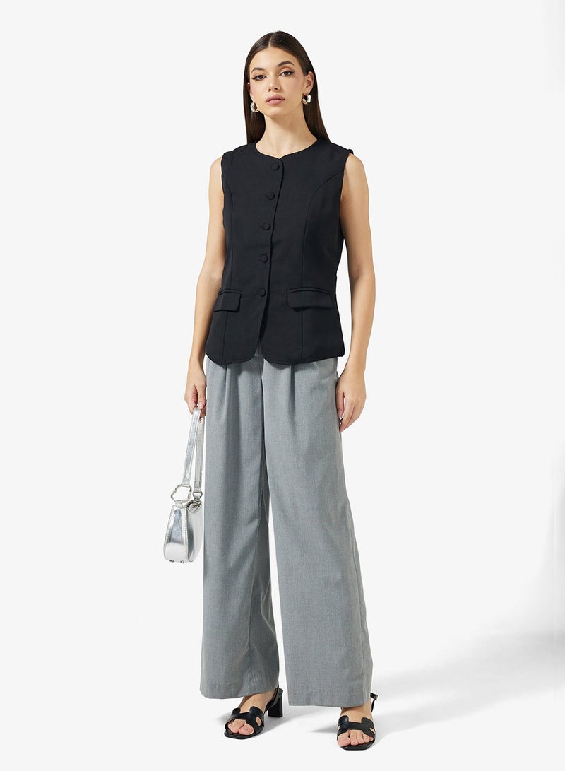 بلوزة بدون أكمام